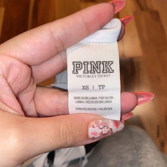 NWOT- VICTORIAS SECRET PINK RACERBACK LOGO TANK- SIZE XS - Picture 4 of 4